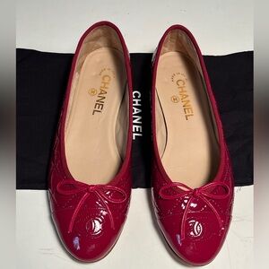 CHANEL Burgundy Patent Leather Flats